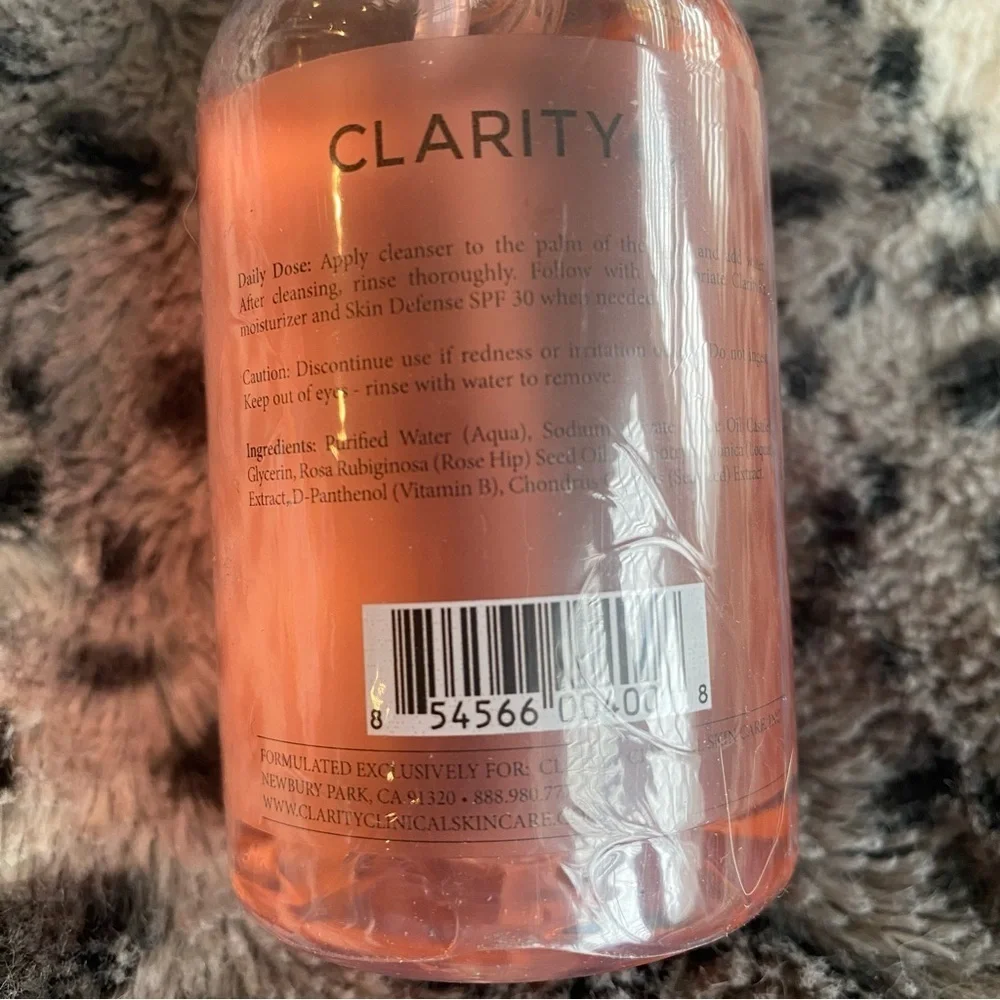 NWT ClarityRx Cleanse Daily Vitamin-Infused Cleanser